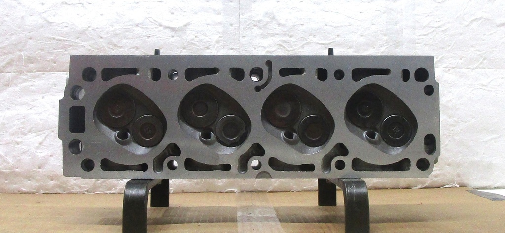 1982-1986 Reconditioned Aluminum Cylinder Head For Pontiac 1.8L/1841cc L4, 16 Valve OHV, Casting # R90090536, 2P09, 2P65 Compatible With : 1982-1986 Buick Skylark, Oldsmobile Firenza, Pontiac Sunbird ( No Core Charge ) this is a Used casting so there are visible chips and scratches but they will not affect the performance of the cylinder head, please ask for shipping information.