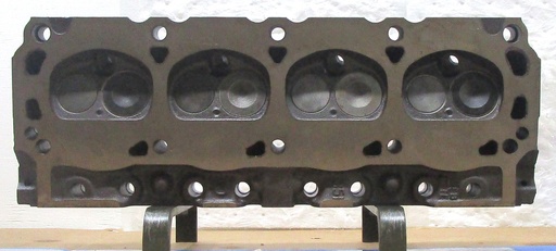 [2V0036VS] 1975-1980 Reconditioned Cast Iron Cylinder Head For Ford 5.8L/351 CID V8, 16V OHV ( BOTH ) With Valves and Springs only, Castiing # D5TE-EB, 2F34, Vin : G, H, Compatible With : Bronco, Custom 500, E-Series Vans, Elite, F-Series Trucks, Gran Torino, Granada, LTD, Ranchero, Thunderbird, Torino, ( $50.00 Core Charge ) this is a Used casting so there are visible chips and scratches but they will not affect the performance of the cylinder head. C.H.E will provide Return Core label, please ask for shipping information.