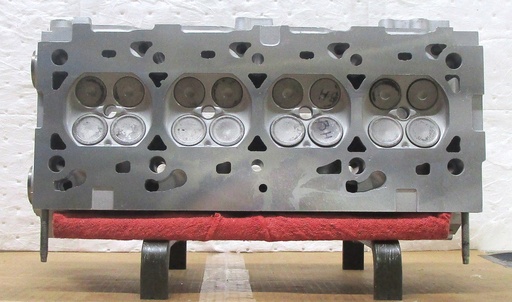 [2V0306WC] 1995-1997 Reconditioned Aluminum Cylinder Head For Ford 2.0L/121 CID L4, 16 Valve DOHC ( IN LINE ) Casting # RF 948M-6090R72, 2FN9, Compatible With : Countour, Mercury Mystique, Vin : 3, ( $100.0 Core Charge ) this is a used casting, so there are visible chips and scratches, but they will not affect the performance of the cylinder head. C.H.E will provide a return core label, contact C.H.E for shipping information.