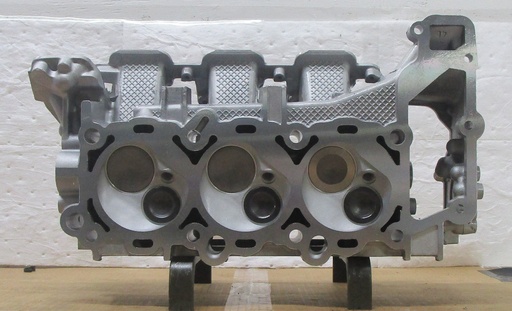 [23L218WC] 2002-2004 + Reconditioned Aluminum Cylinder Head For Dodge 3.7L/226 CID V6, 12 Valve SOHC ( LEFT ) With Cams, Casting # 53020983AB 13LA, 2DA8L, With No EGR, Compatible With : Dakota, Durango, Ram Series Trucks Vin : k ( $200.0 Core Charge ) this is a Used casting so there are visible chips and scratches but they will not affect the performance of the cylinder head. C.H.E will provide Return Core label, please ask for shipping information.